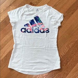 Basic Adidas white tee